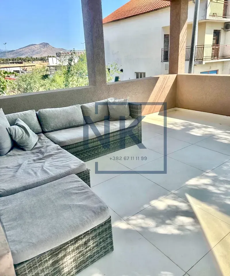 Rent, two bedroom apartment, 120m², Stari Aerodrom, Podgorica