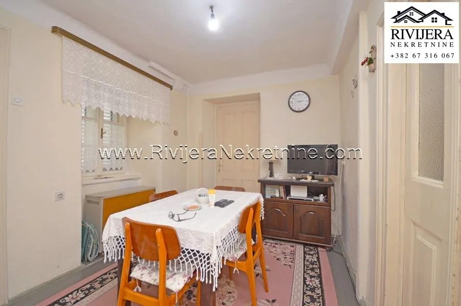 Sale, house, 350m², Risan, Kotor
