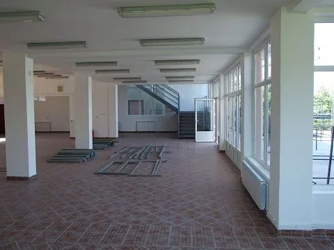 Rent, office space, 500m², Zrenjanin, Srbija - image 4