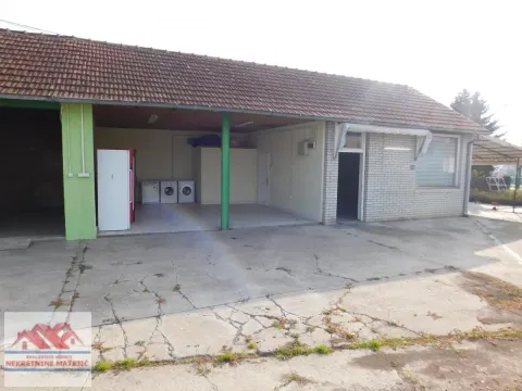 Izdavanje, poslovni prostor, 150m², Petrovac, Kragujevac - image 17