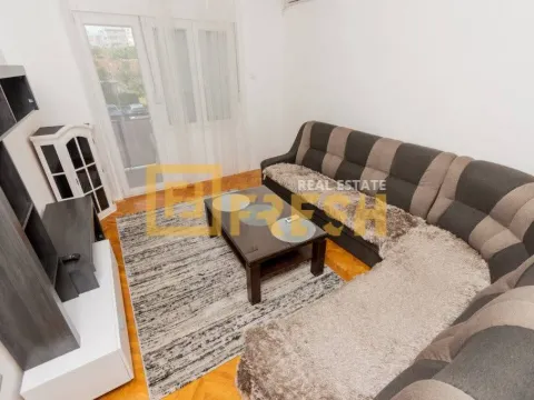 Izdavanje, jednosoban stan, 70m², Centar, Podgorica - image 2