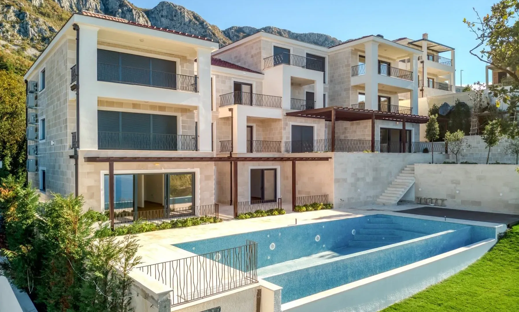 Sale, three bedroom apartment, 92m², Tudorovići, Budva