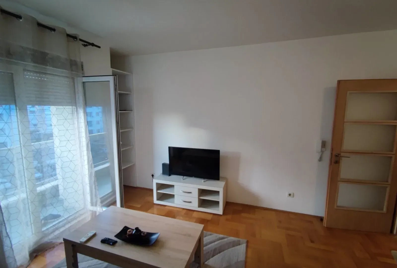 Rent, one bedroom apartment, 40m², Stari Aerodrom, Podgorica