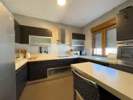 Izdavanje, dvosoban stan, 95m², Preko Morače, Podgorica - image 1