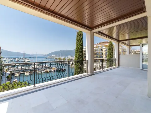Prodaja, trosoban stan, 228m², Porto Montenegro, Tivat - image 4