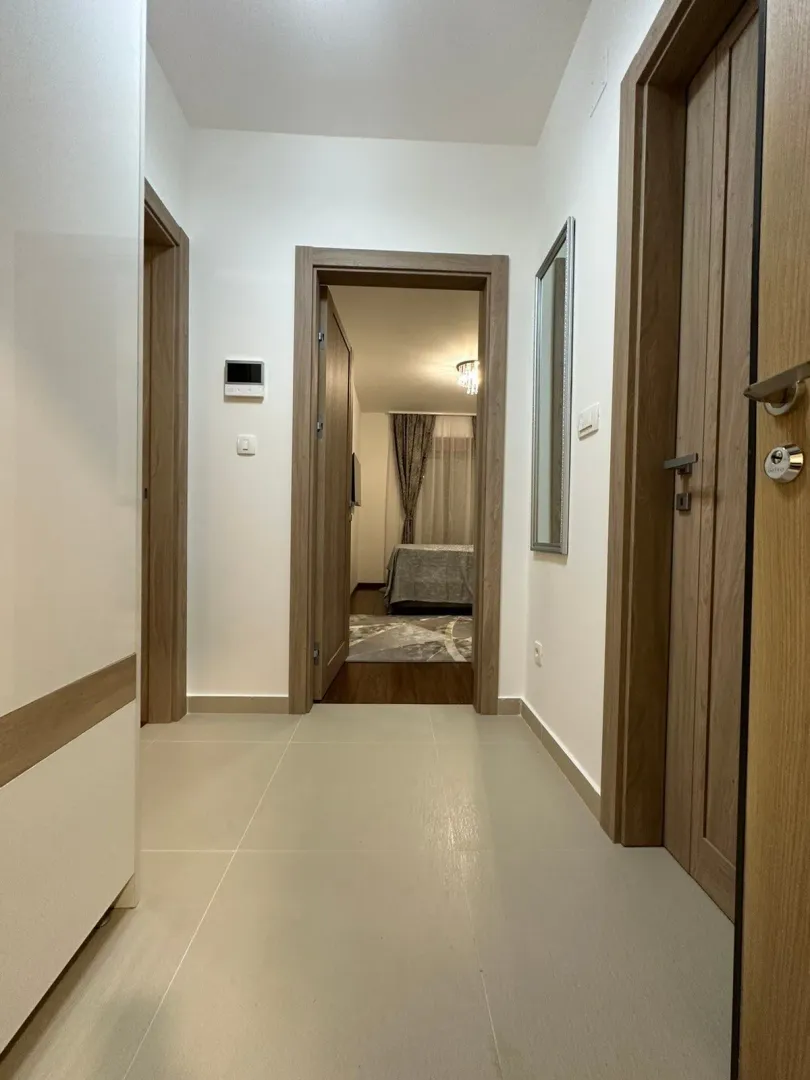 Izdavanje, jednosoban stan, 56m², Master Kvart, Podgorica