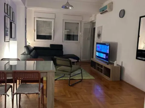 Izdavanje, jednosoban stan, 52m², City Kvart, Podgorica - image 3