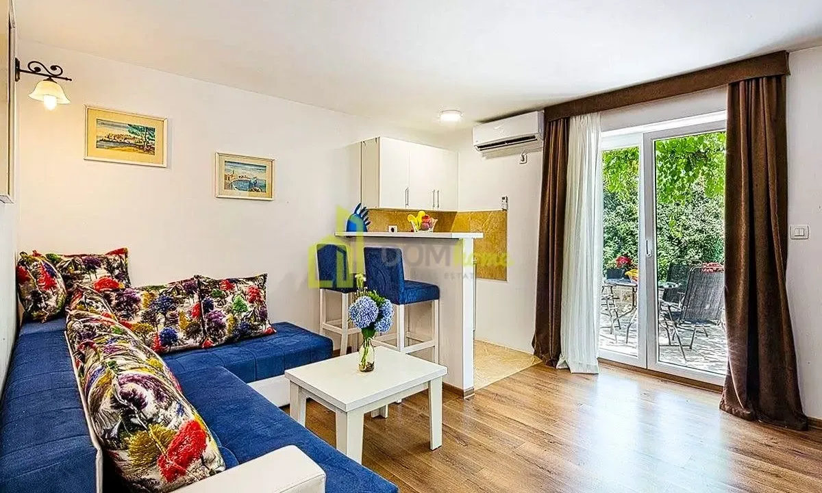 Izdavanje, jednosoban stan, 30m², Budva, Crna Gora