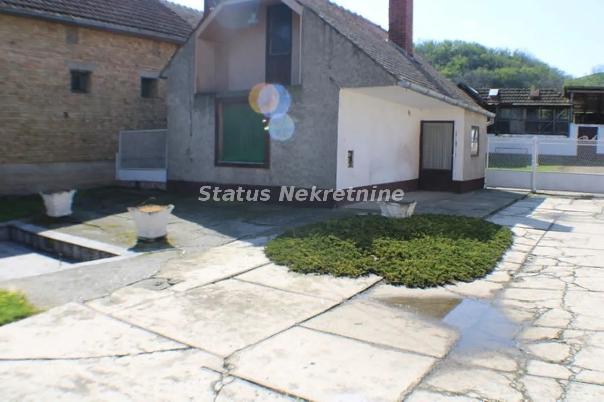 Prodaja, kuća, 148m², Titel, Novi Sad