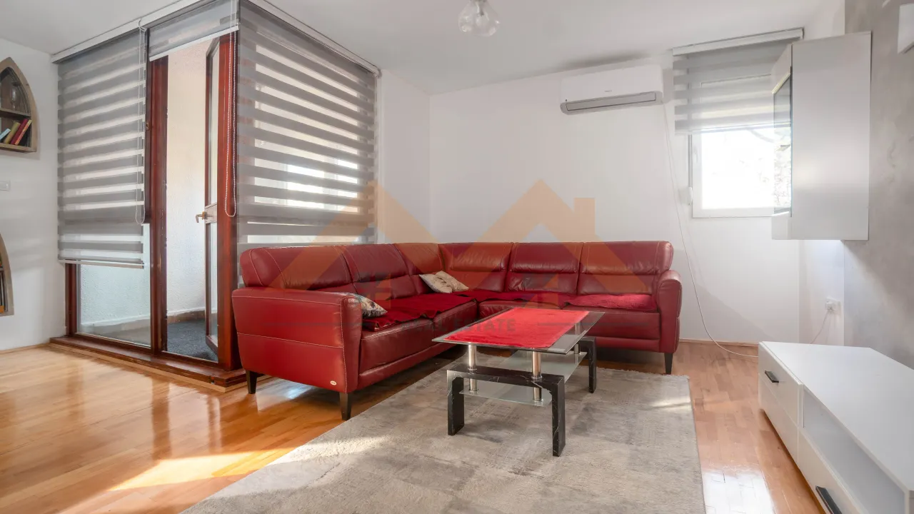 Prodaja, dvosoban stan, 81m², Blok 5, Podgorica