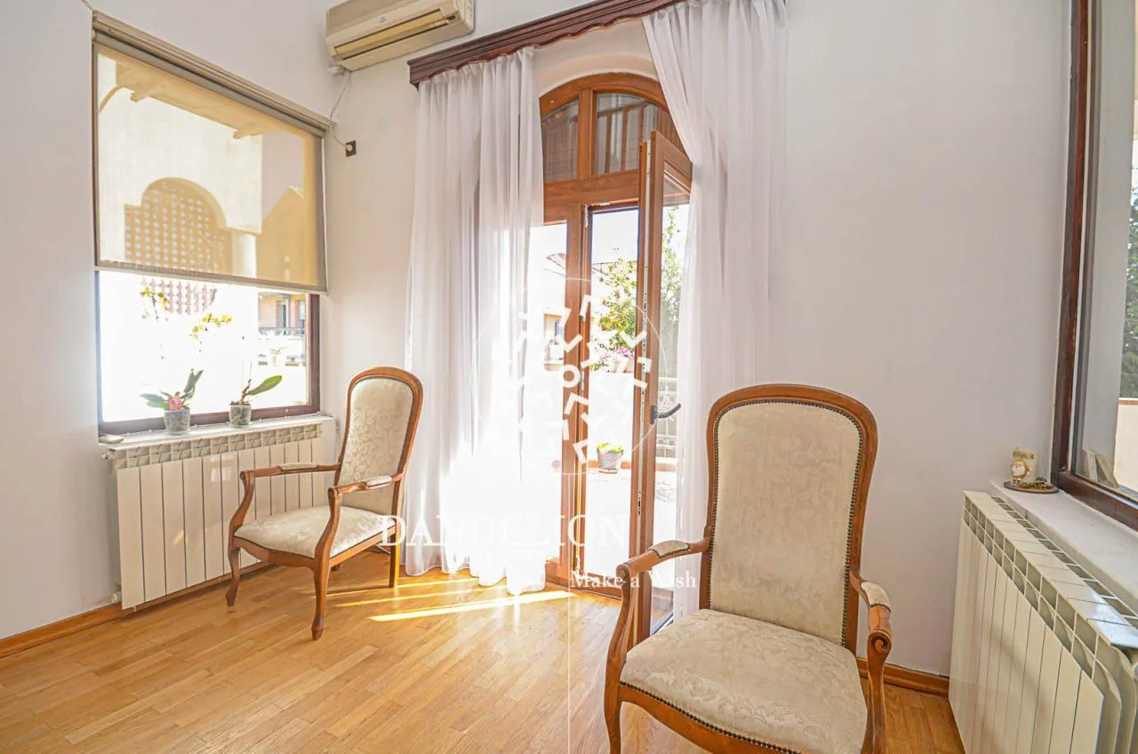 Izdavanje, stan, 300m², Gorica C, Podgorica