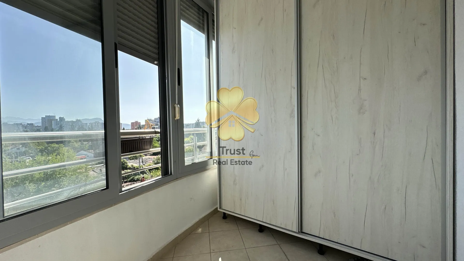 Rent, one bedroom apartment, 40m², Pobrežje, Podgorica