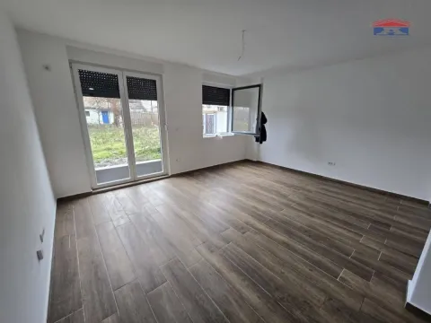 Prodaja, garsonjera, 33m², Centar, Inđija - image 5