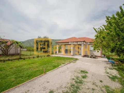 Izdavanje, kuća, 110m², Kokoti, Podgorica - image 3