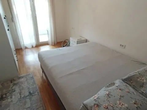 Izdavanje, jednosoban stan, 45m², City Kvart, Podgorica - image 8