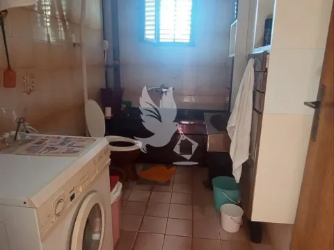 Sale, house, 300m², Medjulužje, Mladenovac - image 8