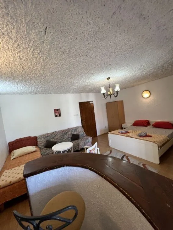 Rent, one bedroom apartment, 40m², Šušanj, Bar