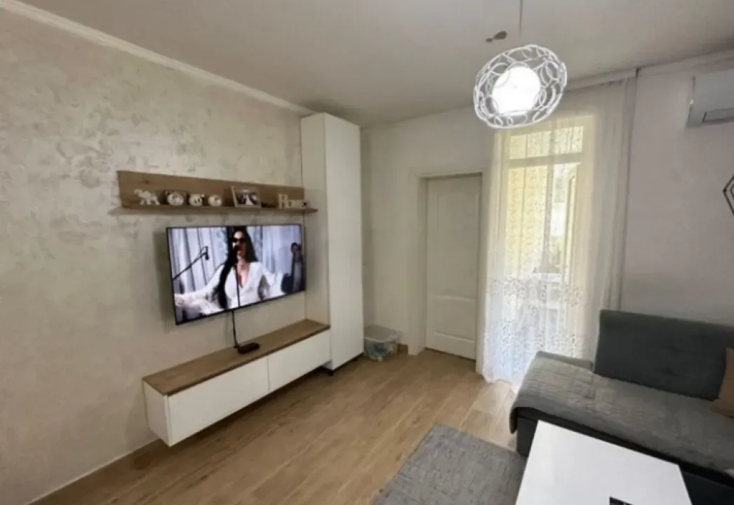 Sale, two bedroom apartment, 48m², Dobrota, Kotor