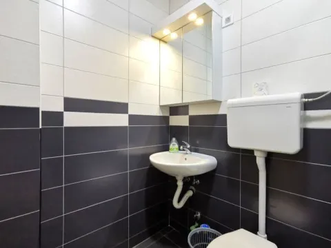 Rent, office space, 70m², Preko Morače, Podgorica - image 9