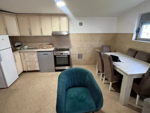 Izdavanje, dvosoban stan, 70m², Bjeliši, Bar - image 5
