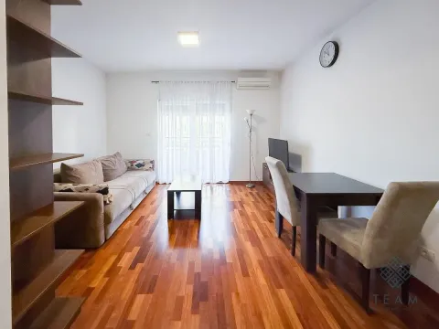 Rent, studio apartment, 30m², City Kvart, Podgorica - image 1