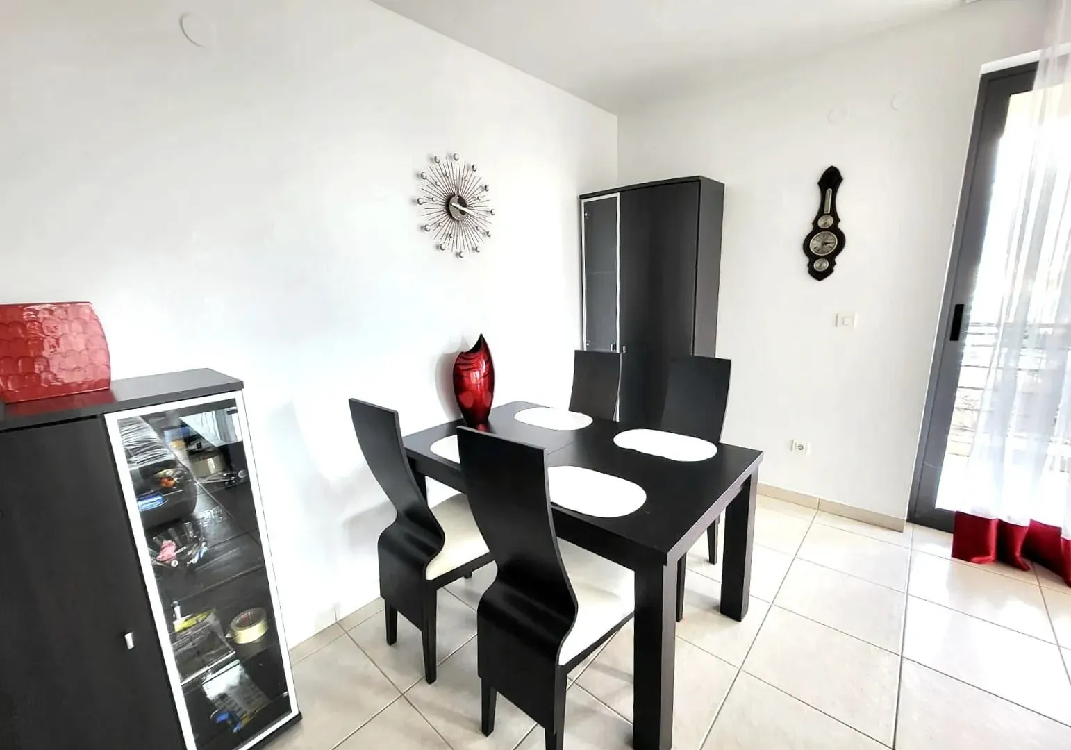 Prodaja, dvosoban stan, 64m², Bečići, Budva