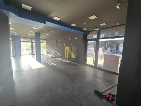 Izdavanje, poslovni prostor, 300m², Grbavica, Novi Sad Sve Podlokacije - image 2