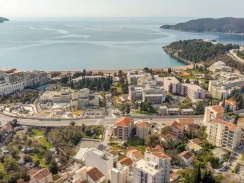 Sale, one bedroom apartment, 47m², Bečići, Budva