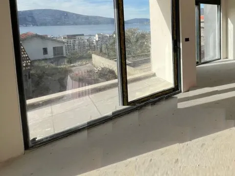 Prodaja, četvorosoban stan, 126m², Tivat, Crna Gora - image 3