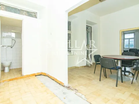 Izdavanje, poslovni prostor, 100m², Blok 7, Podgorica - image 4