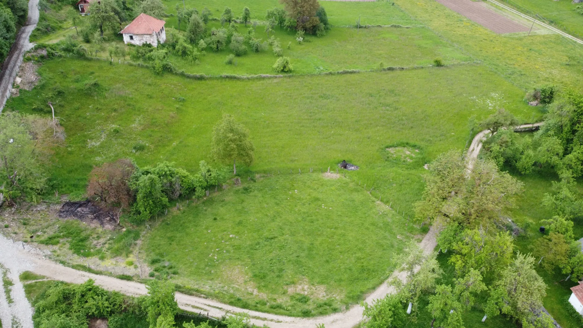 Prodaja, plac, 851m², Centar, Plav
