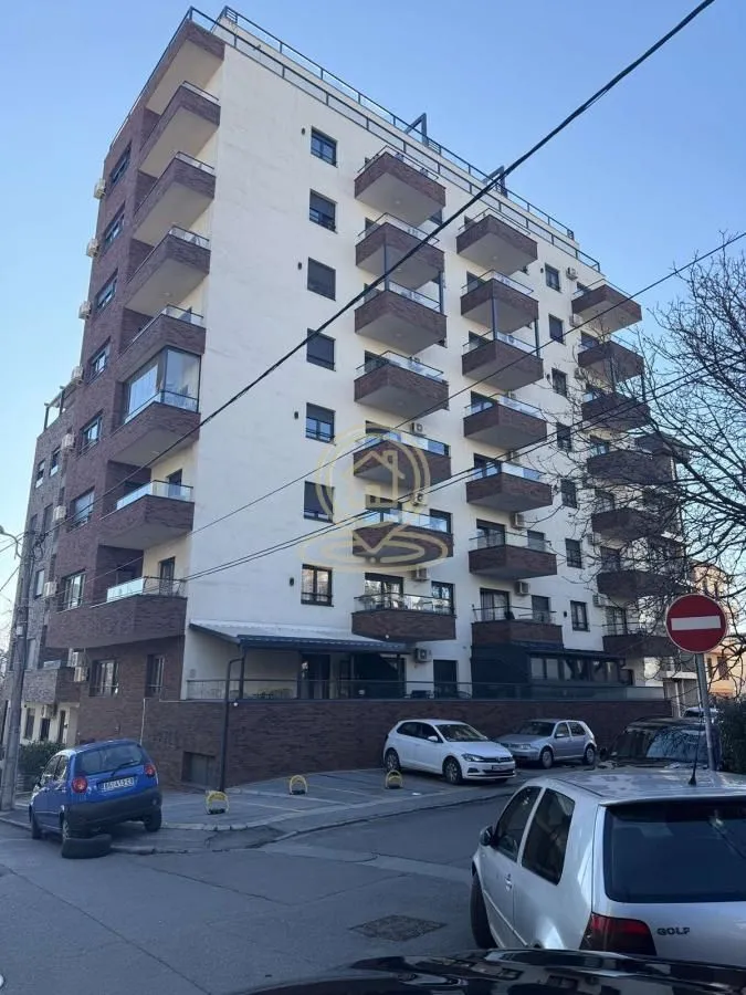 Rent, three bedroom apartment, 57m², Južni Bulevar, Vračar Sve Podlokacije