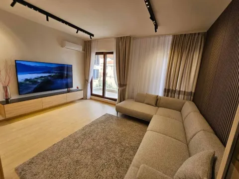Prodaja, trosoban stan, 86m², Centar, Budva - image 2