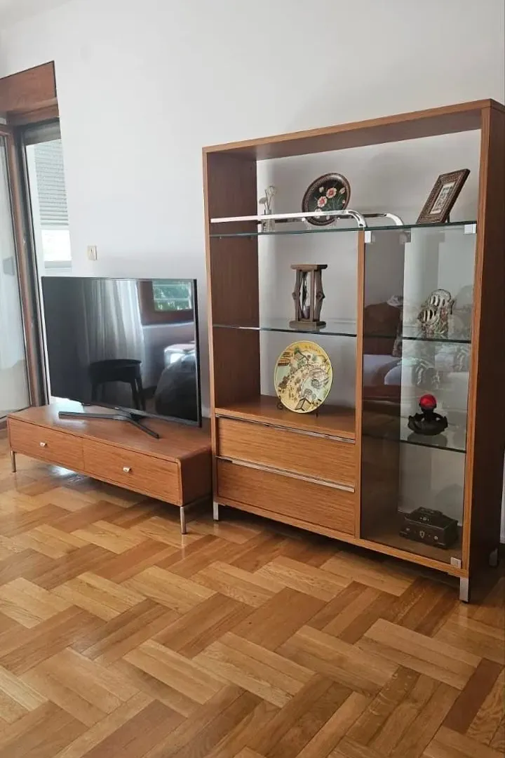 Izdavanje, dvosoban stan, 70m², Autobuska stanica, Podgorica