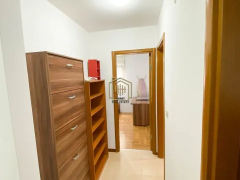 Izdavanje, dvosoban stan, 65m², Stari Aerodrom, Podgorica - image 10