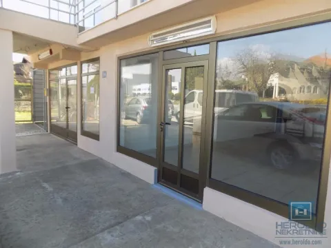 Rent, office space, 66m², Gloždak, Paraćin - image 2