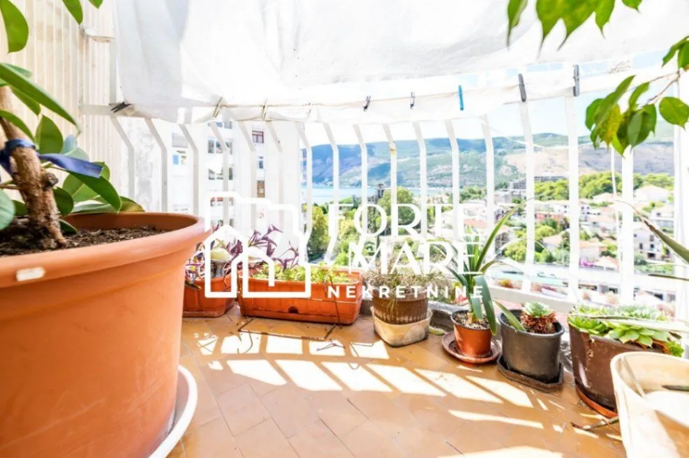 Prodaja, dvosoban stan, 70m², Igalo, Herceg Novi