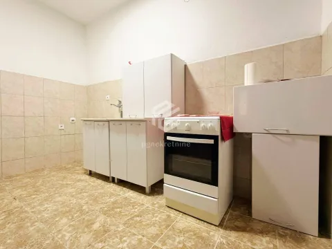 Prodaja, dvosoban stan, 70m², Momišići, Podgorica - image 3