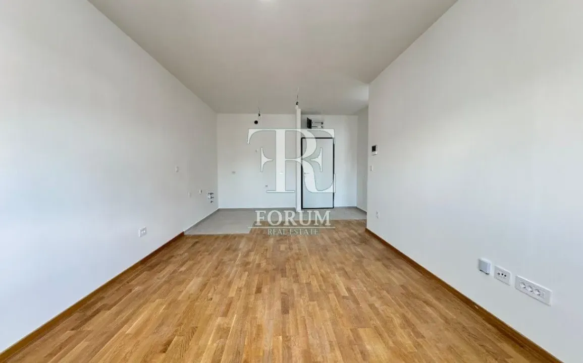 Izdavanje, jednosoban stan, 50m², Stari Aerodrom, Podgorica