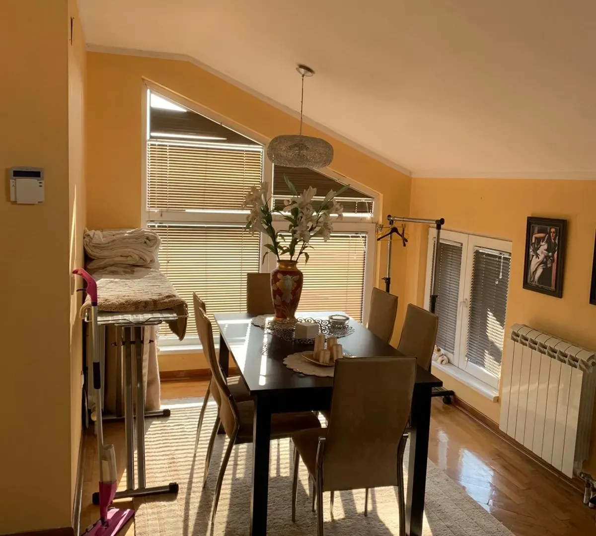 Sale, house, 370m², Sopot, Beograd