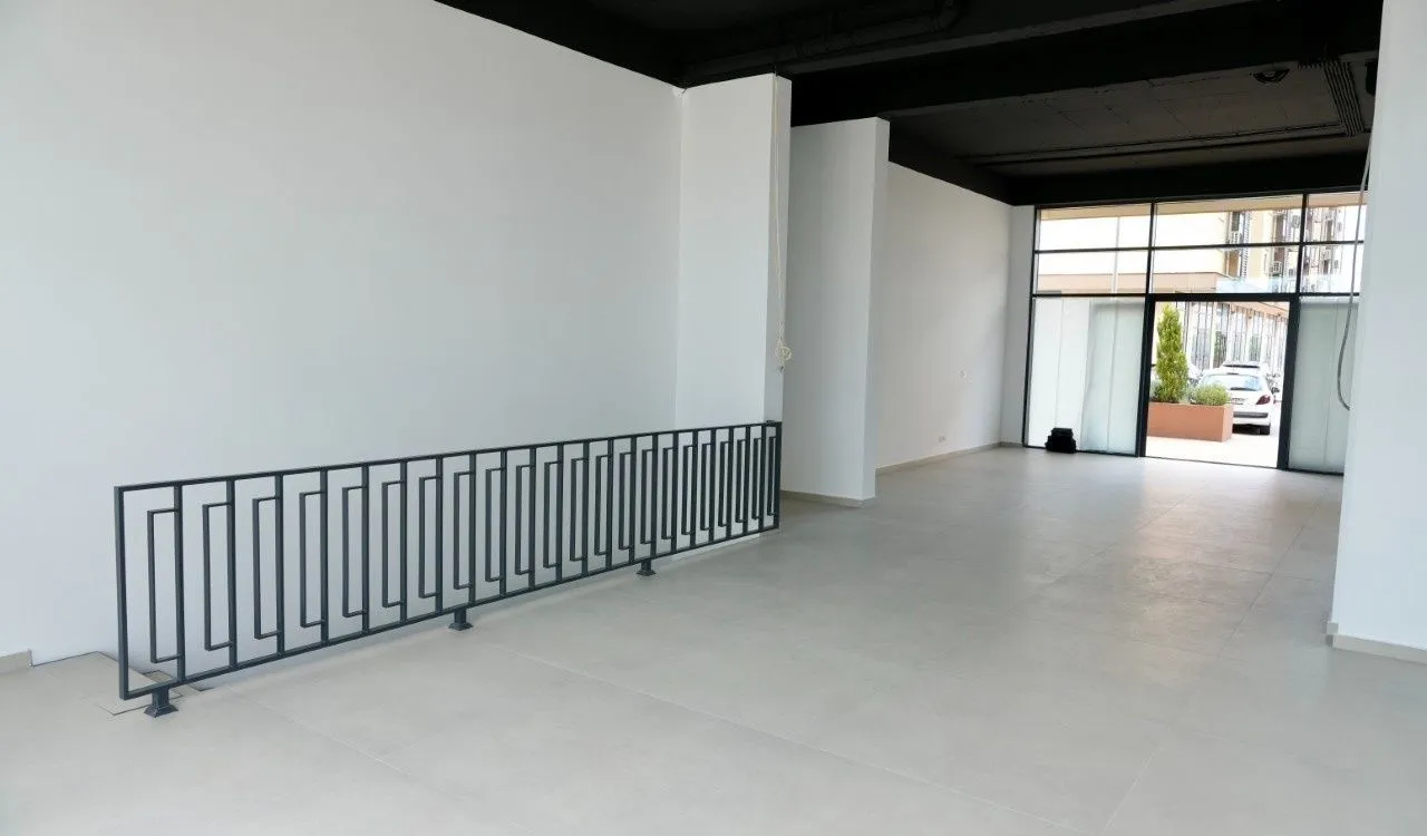 Izdavanje, poslovni prostor, 120m², City Kvart, Podgorica