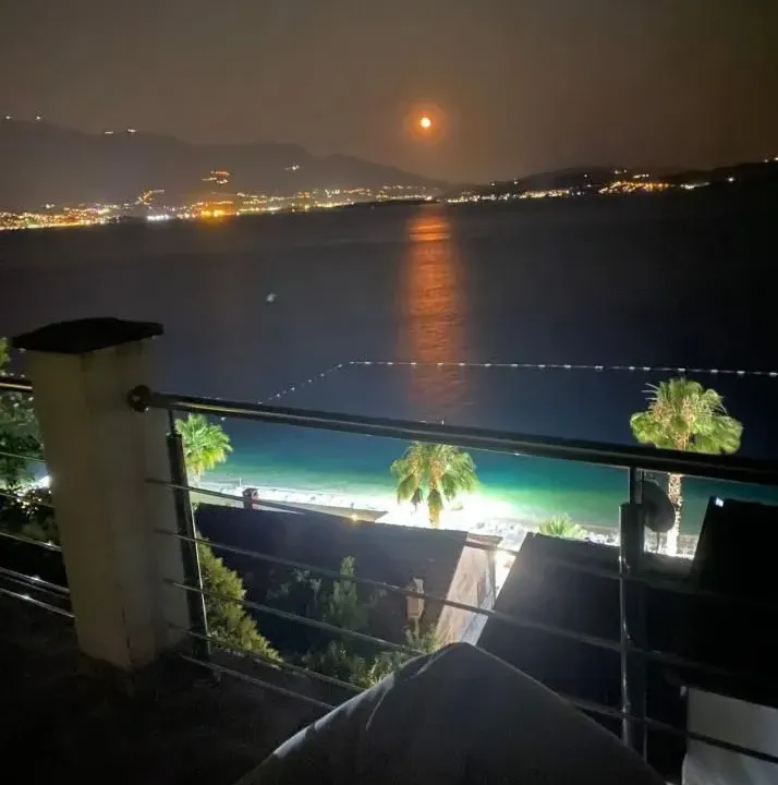 Sale, house, 308m², Bijela, Herceg Novi