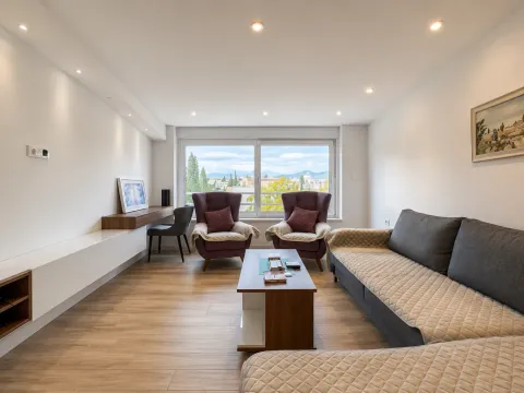 Rent, two bedroom apartment, 100m², Preko Morače, Podgorica - image 2