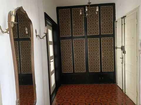 Izdavanje, četvorosoban stan, 120m², Savski Venac, Beograd - image 12
