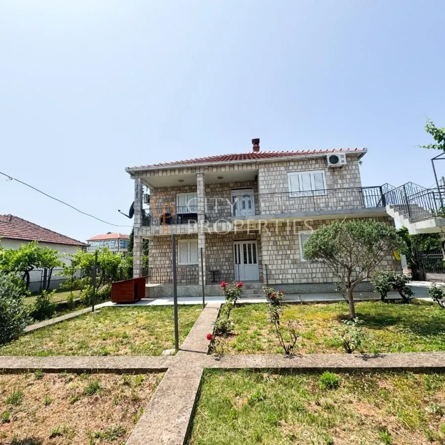 Prodaja, kuća, 164m², Zabjelo, Podgorica