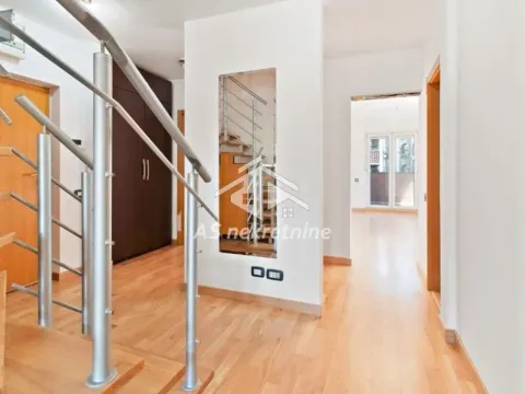 Izdavanje, trosoban stan, 128m², Stari Grad, Beograd - image 7