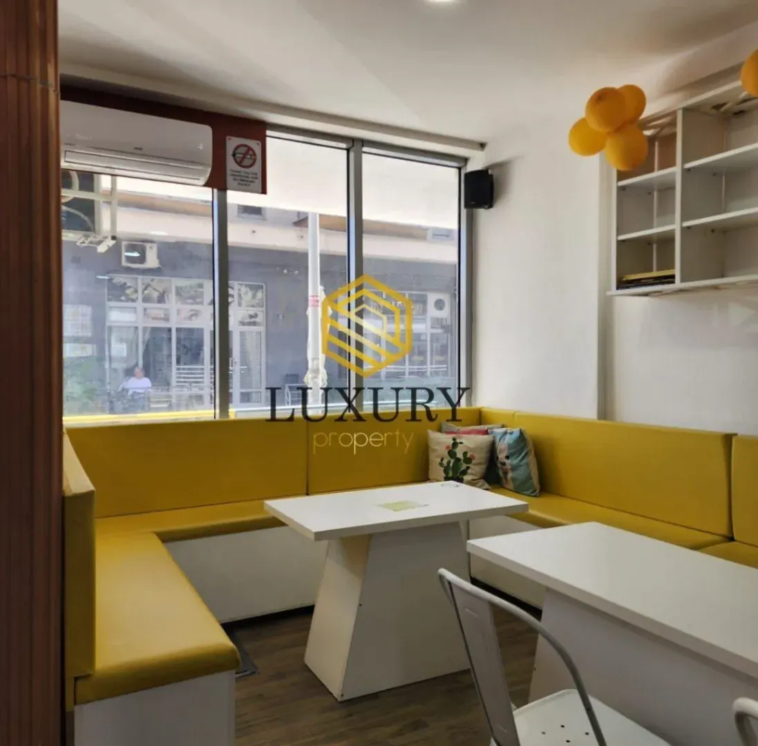 Rent, office space, 89m², Kod Big Fashion-a, Podgorica