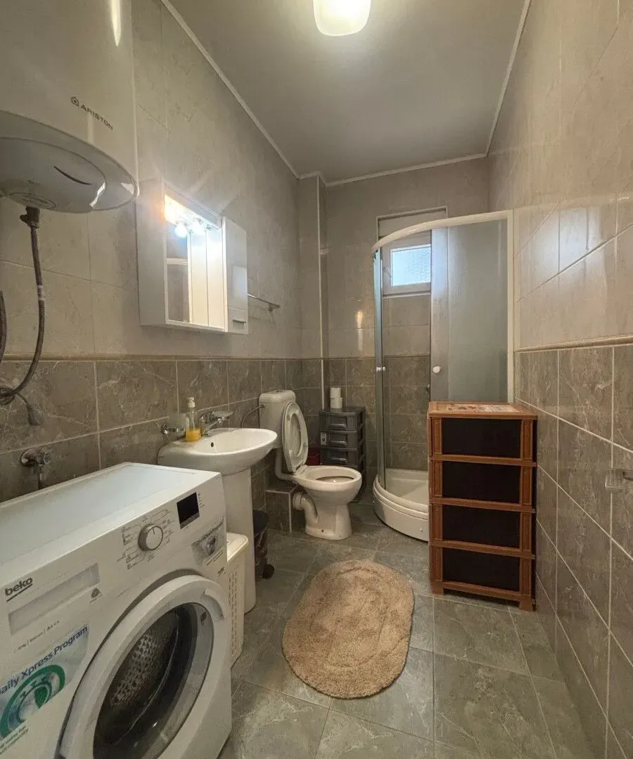Izdavanje, dvosoban stan, 74m², City Kvart, Podgorica
