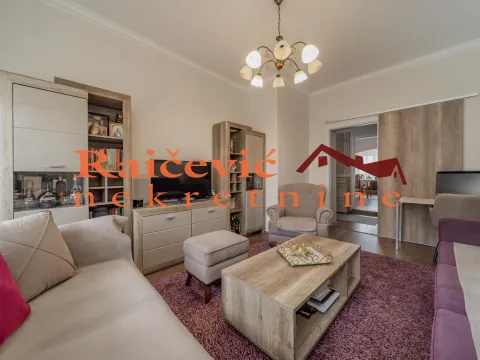 Prodaja, trosoban stan, 78m², Lipov Lad, Zvezdara Sve Podlokacije - image 4