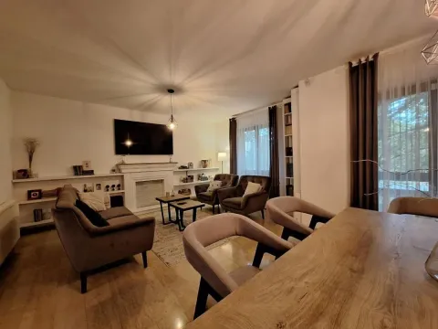 Sale, house, 254m², Beočin, Srbija - image 15